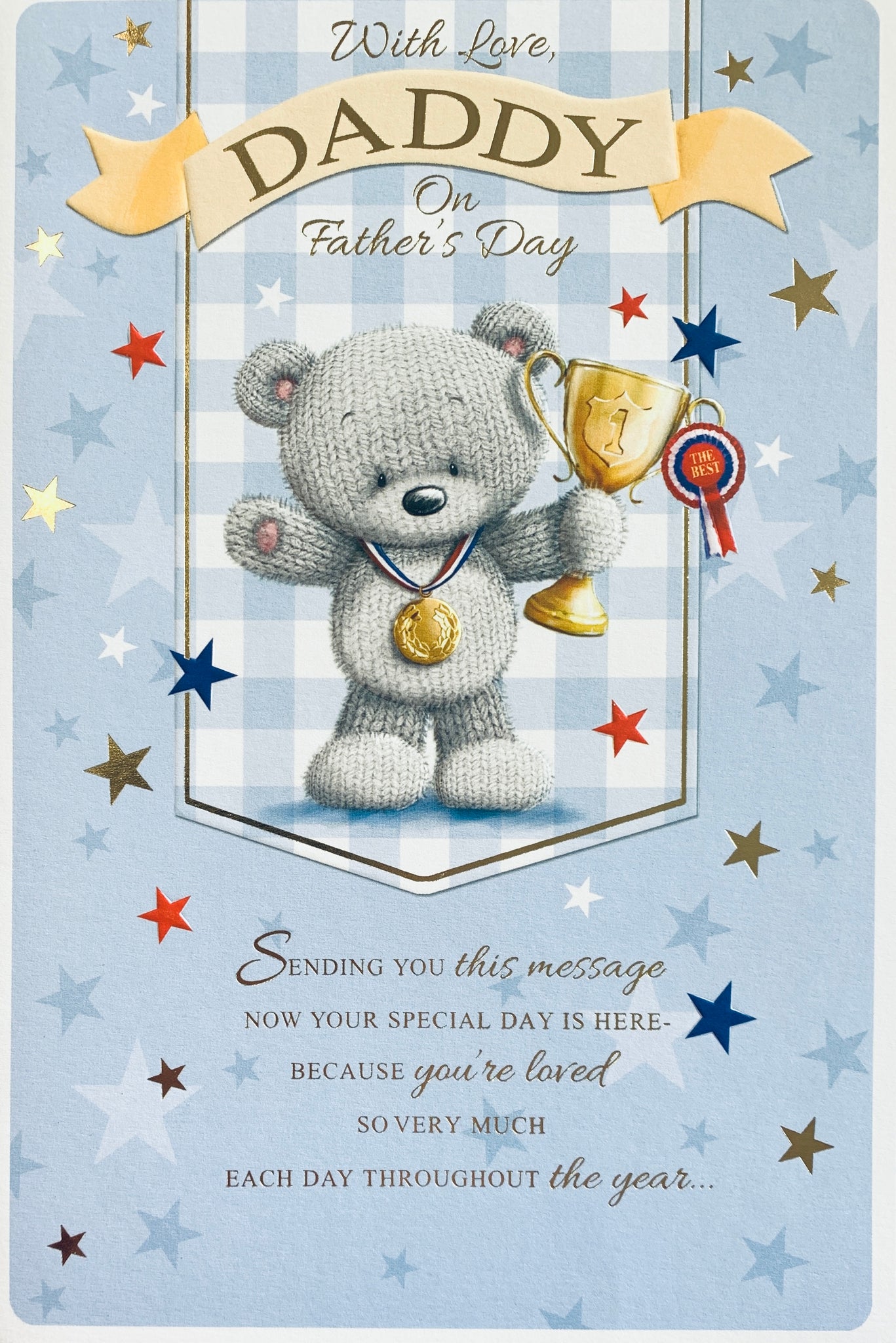 Daddy Father’s Day card cute bear holding trophy